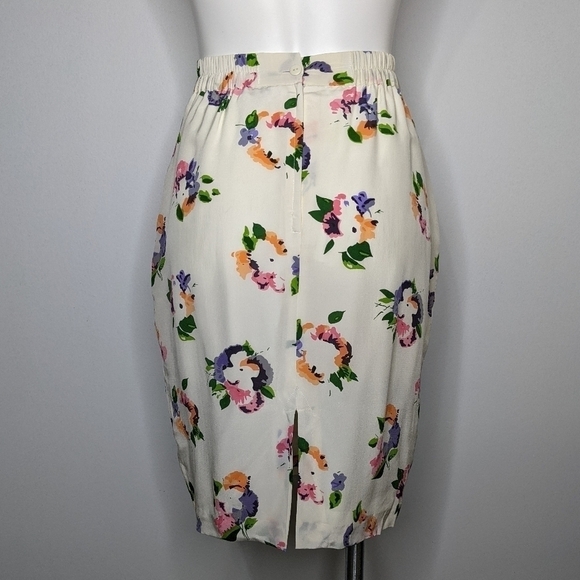 ✨3/$15 Vintage James River Traders cream floral skirt 8 - Picture 4 of 6